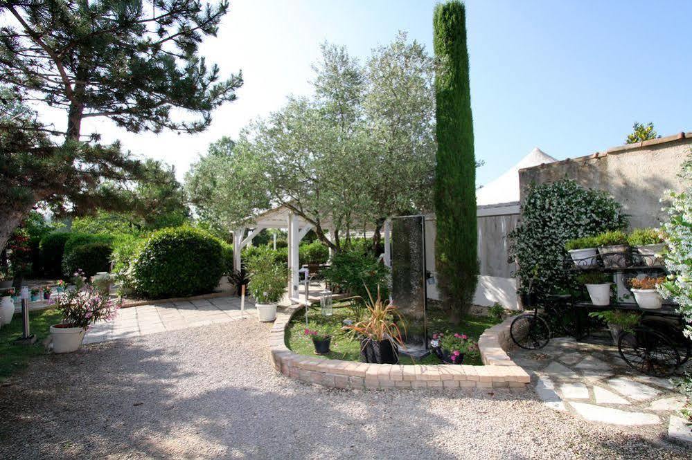 Auberge Des Pins Tourrettes Εξωτερικό φωτογραφία
