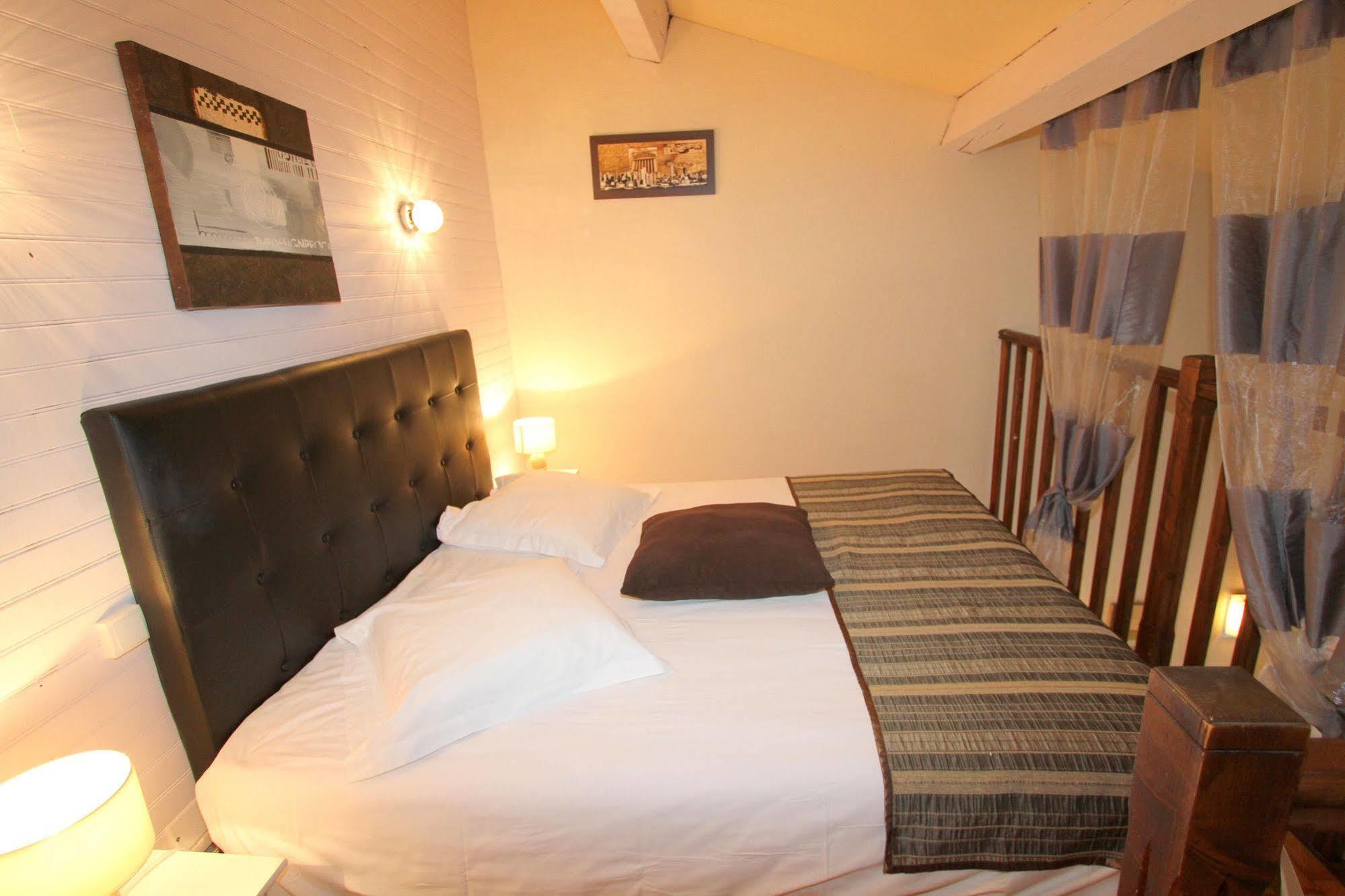Auberge Des Pins Tourrettes Εξωτερικό φωτογραφία