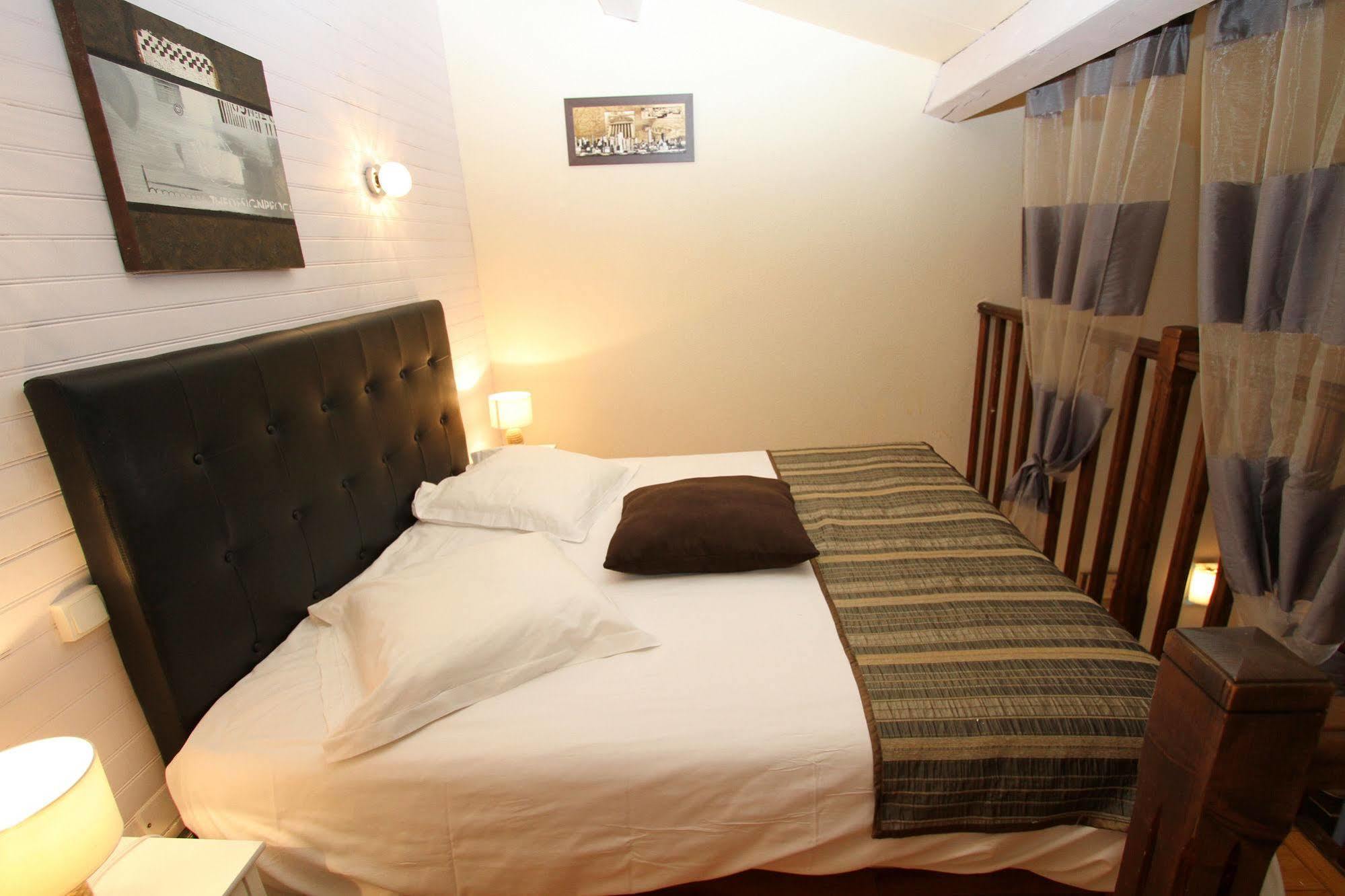 Auberge Des Pins Tourrettes Εξωτερικό φωτογραφία